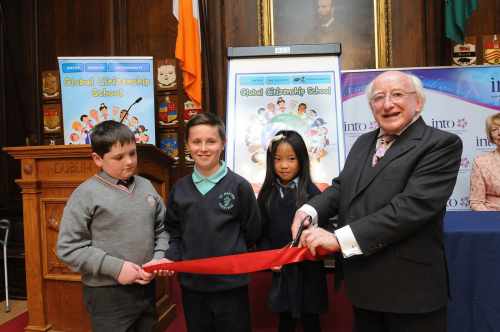 President unveils the Global Citizenship School signage