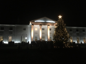President hosts a Christmas Tree Lighting reception
