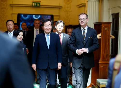 Mr Lee Nak-yeon, Prime Minister of Korea at Áras an Uachtaráin