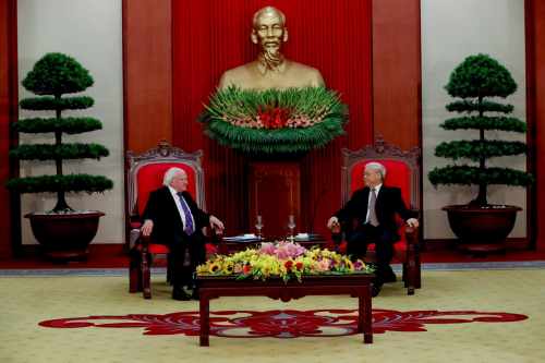 President attends a meeting with the Secretary General of the Communist Party of Vietnam