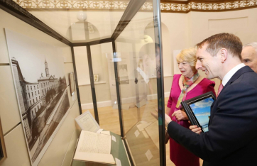 Sabina Higgins with Professor Fergal Malone, Master of the Rotunda at the opening of the 'Birth of a Nation' exhibition at the Rotunda Hospital
