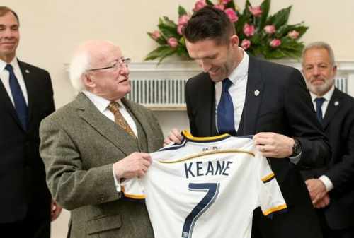 President receives the players and management of LA Galaxy