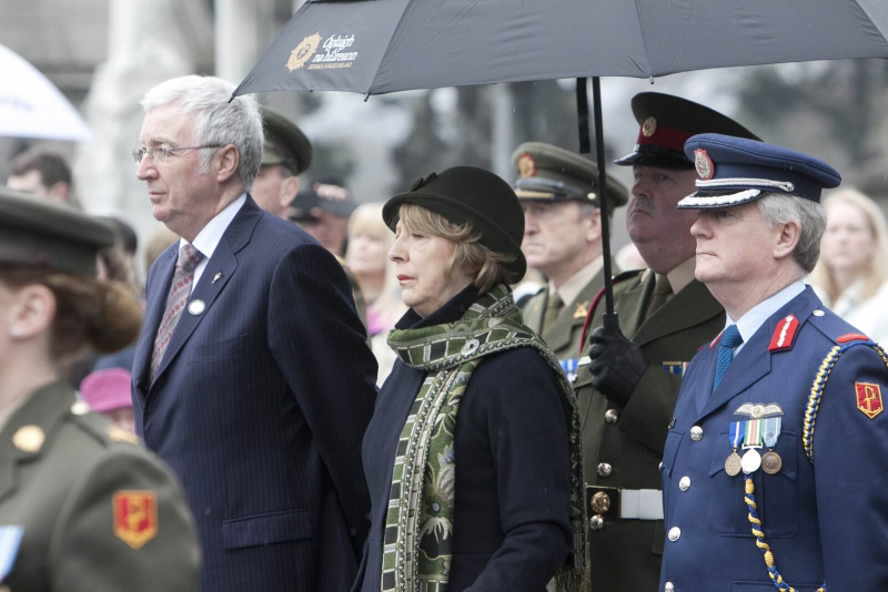 At Glasnevin Cemetery President Michael D.Higgins marked the centenary year of the foundation of Cumann na mBan by laying a wreath at the Sigerson Memorial.
