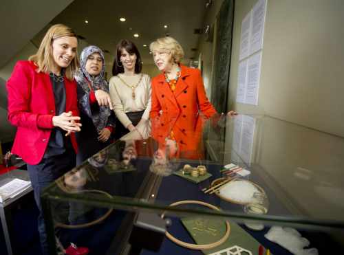 Caintíonn Sabina ag ócáid le Comhairle Cathrach Bhaile Átha Cliath maidir le Culture Connects