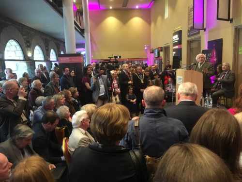 President opens an exhibition entitled “Portrait of a Century”