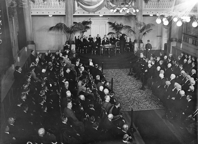 IND_H_3330 16934 Douglas Hyde Inauguration 25 June 1938 St Patricks Hall Dublin Castle 