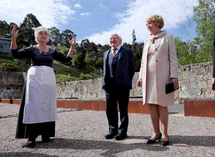 Cuairt an Uachtaráin agus Sabina, ar Láthair Stairiúil Mhonarcha Ban ‘Cascades’