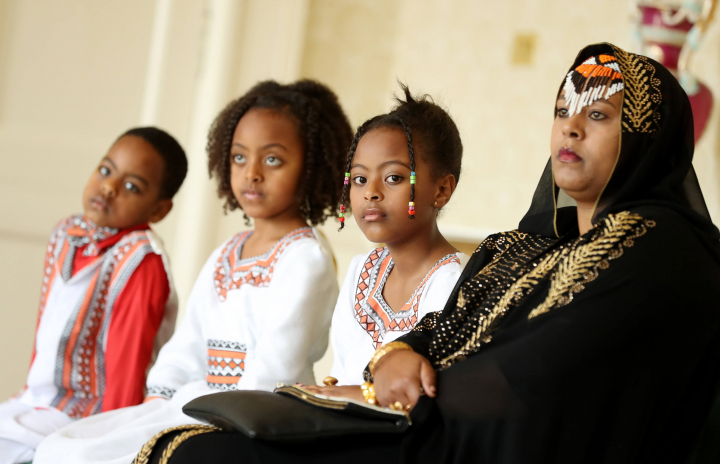 Tíolacann Ambasadóirí a gCreidiúnais don Uachtarán